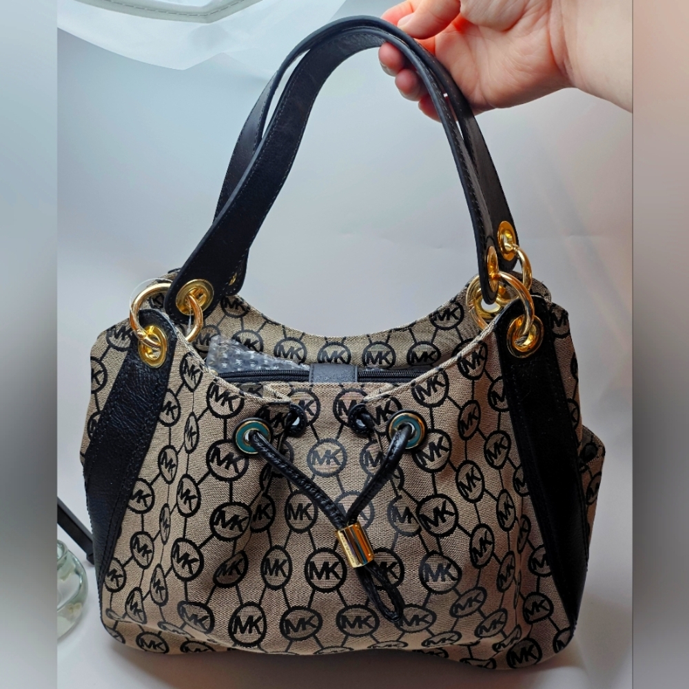 Michael Kors Ludlow Canvas And Leather Purse Handbag Black And Tan Monogram NWT
